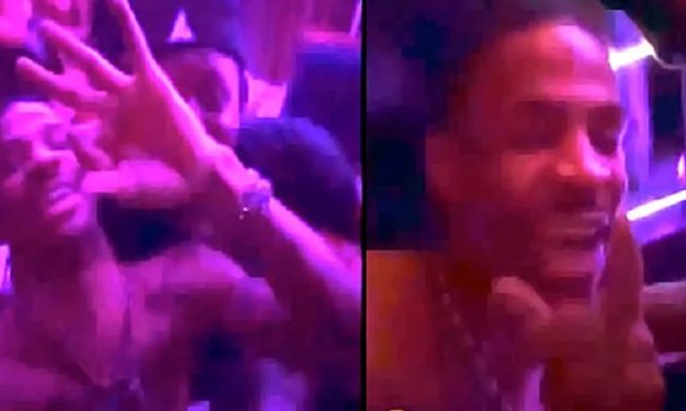 (VIDEO) POZNATI SPORTAŠ NAPRAVIO KAOS U STRIPTIZ KLUBU!  U jednom trenutku je i izvadio pištolj, a ovo nije sve…