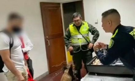 VIDEO Drama u zračnoj luci: Sakrio 23 kilograma kokaina u koferu