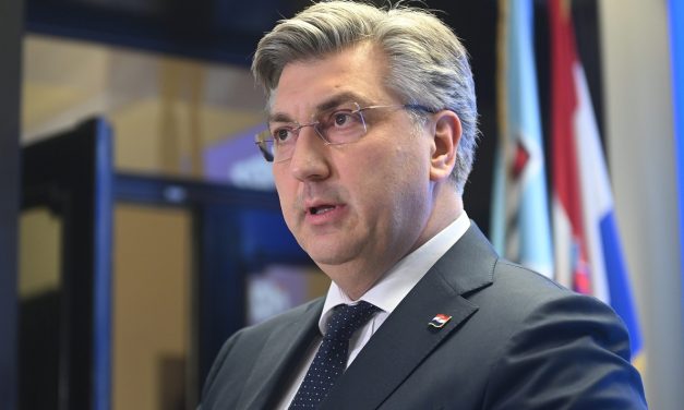 NA KLJUČNO PITANJE NIJE DAO ODGOVOR!  Plenković se opet hvalio, a onda neugodan muk: 'Zadržat ćemo još malo napetosti'