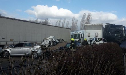 FOTO/VIDEO Otkriveno što bi mogao biti uzrok strašne nesreće na autocesti u Mađarskoj, u kojoj su ozlijeđeni deseci ljudi