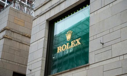 Zbog povećane potražnje, Rolex gradi tri privremena proizvodna pogona