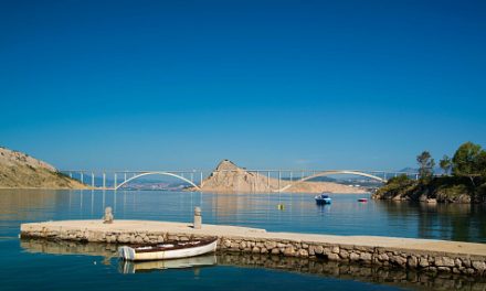 Bura dirigira, otočanima oduzeli note, ali čini se da stižu dobre vijesti: Što su nadležni dogovorili oko Krčkog mosta?