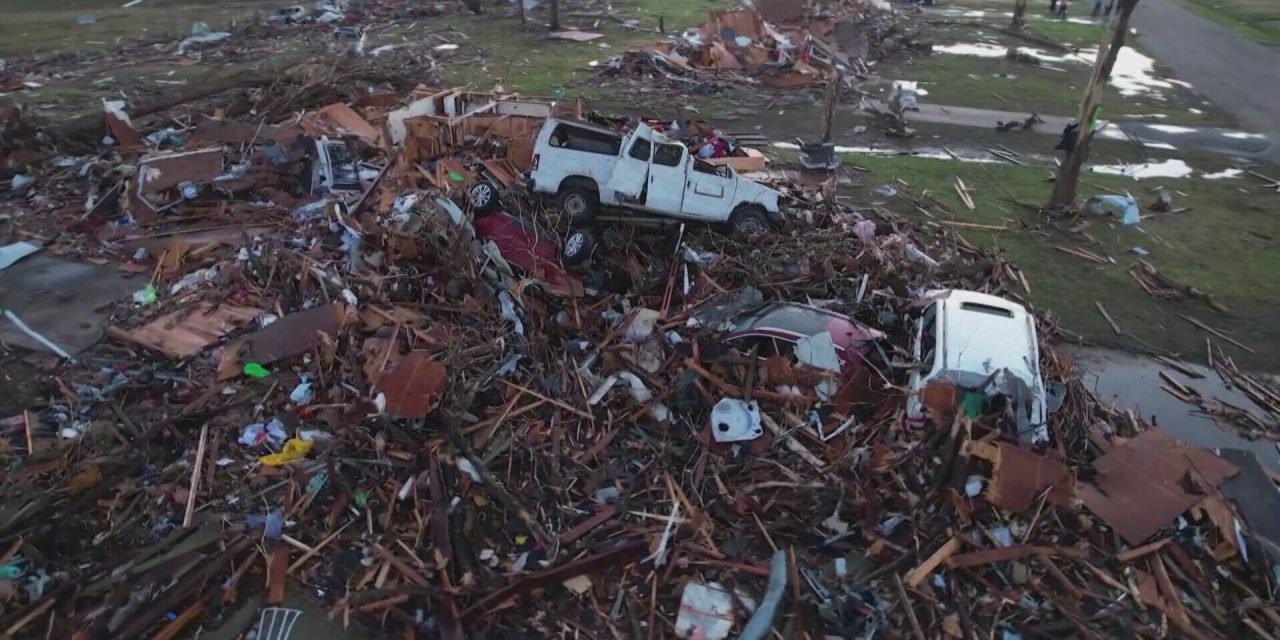 Smrtonosni tornado odnio živote na jugu SAD-a: “Ne želim umrijeti. Ne želim da ja ili djeca umremo”