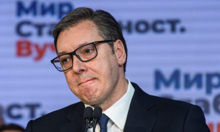 'NEMOJTE IZDATI CRNU GORU, PRETKE I POVIJEST!'  Vučić bijesni uoči izbora, ne ide sve po planu: 'Šutim na svaku uvredu, mene bi objesili da sam to rekao'