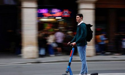 Pariz ne voli električna vozila: izađu na referendum, odlučuju o potpunoj zabrani