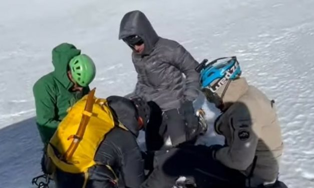 VIDEO Hrvatski planinar ozlijeđen na Pirinejima: Pao je i kotrljao se 30 metara niz padinu, izvlačili su ga užetima