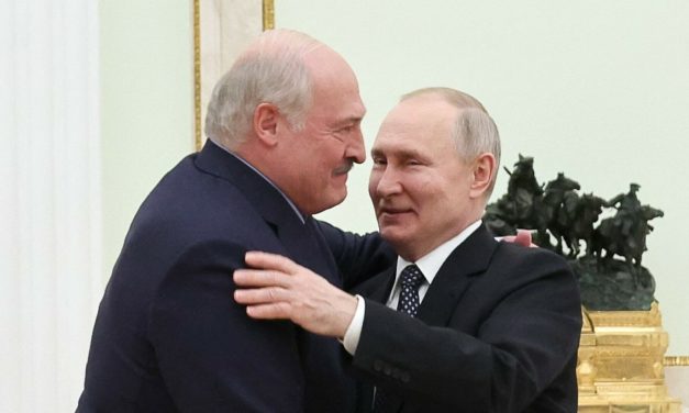 VIDEO/FOTO Nasmiješeni Putin ugostio Lukašenka: Učinili smo puno kao rezultat našeg zajedničkog rada