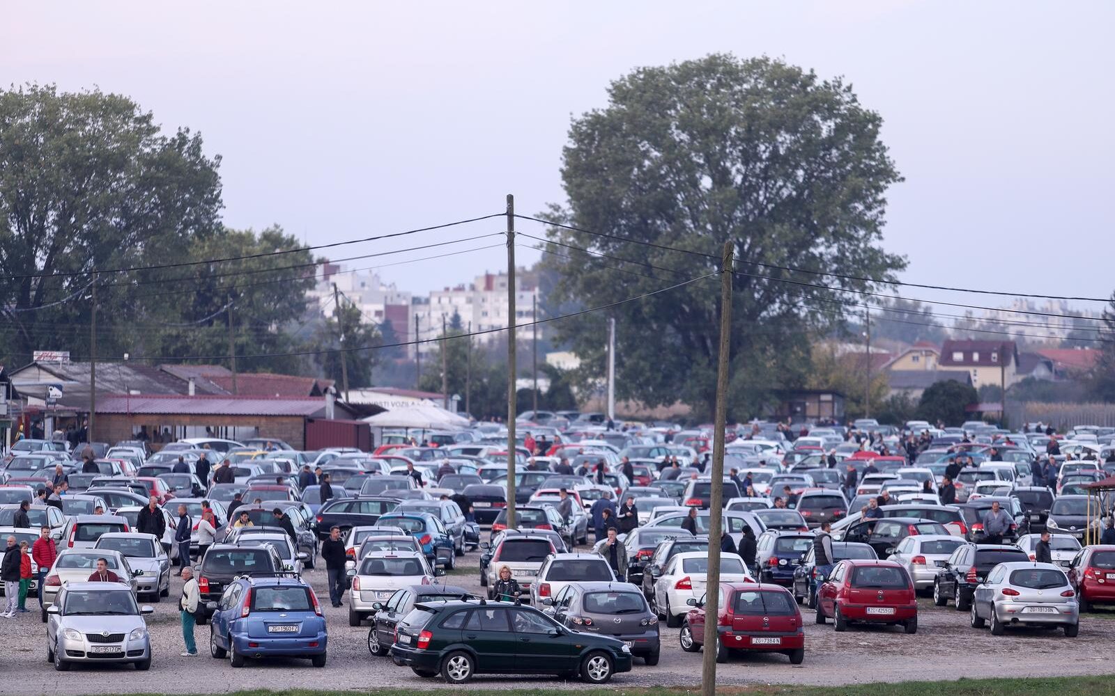 Kupujete rabljeni automobil?  Postoje načini da saznate je li vozilo korišteno kao taksi