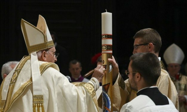 Papa Franjo održao propovijed pred više tisuća vjernika: “Možemo se osjećati bespomoćno i obeshrabreno…”