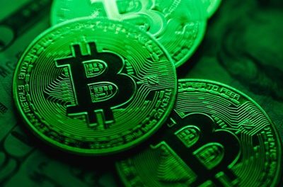 Bitcoin se vratio na razinu iznad 30.000 dolara, prvi put nakon prošlog lipnja