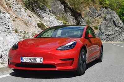 Tesla nastavlja snižavati cijene svojih modela