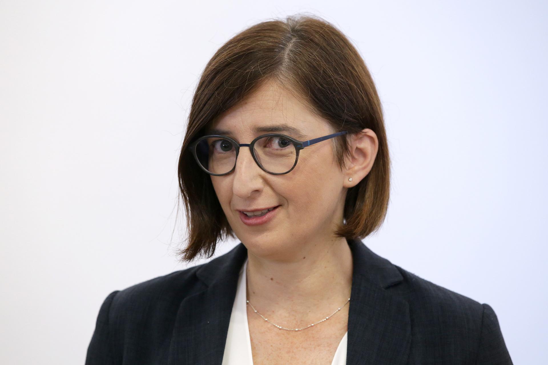 Vjerovali ili ne: Marijana Puljak otkrila novu ulogu škara i ljepila u digitalizaciji Sabora