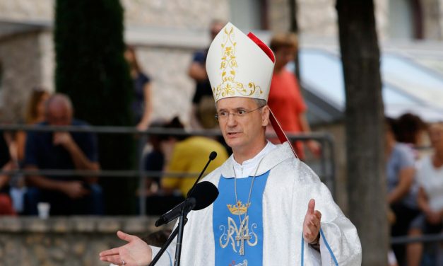 Potvrda s Kaptola: Kardinal Bozanić odlazi odmah, Kutleša je novi nadbiskup