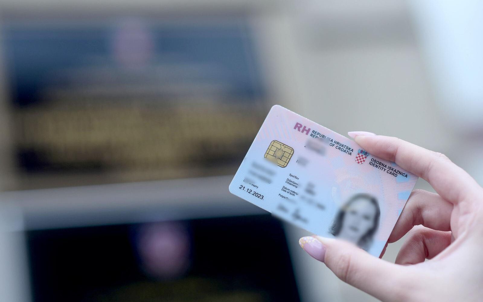 Policija poziva građane da izbjegnu gužve: Evo kada je najbolje podići osobne iskaznice i putovnice