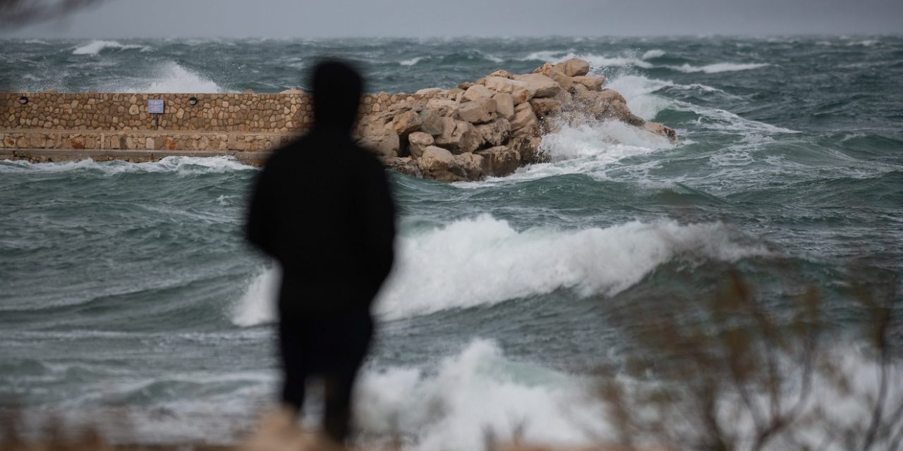 'BUDITE SPREMNI NA OLUJNI VJETAR!'  Izdano posebno upozorenje zbog sutrašnjeg vremena: Upaljen meteoalarm