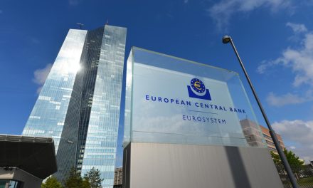 Zbog problema u bankarskom sektoru, ECB ispituje daljnje povećanje kamata, fokusirajući se na borbu protiv inflacije