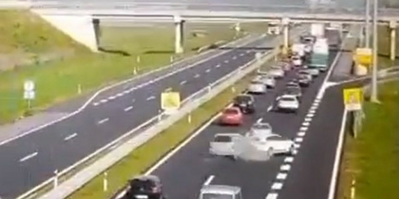 VIDEO Pogledajte trenutak sudara na A3: Vozač se zaletio u kolonu