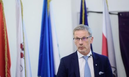 Vujčić: Imamo povijesno najveću višak likvidnosti, rastu kamatne stope poduzećima i stanovništvu