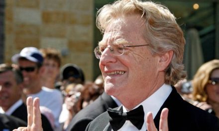 Jerry Springer žalio zbog showa pa priznao: Uništio sam kulturu i nadam se da u paketu nije vruće