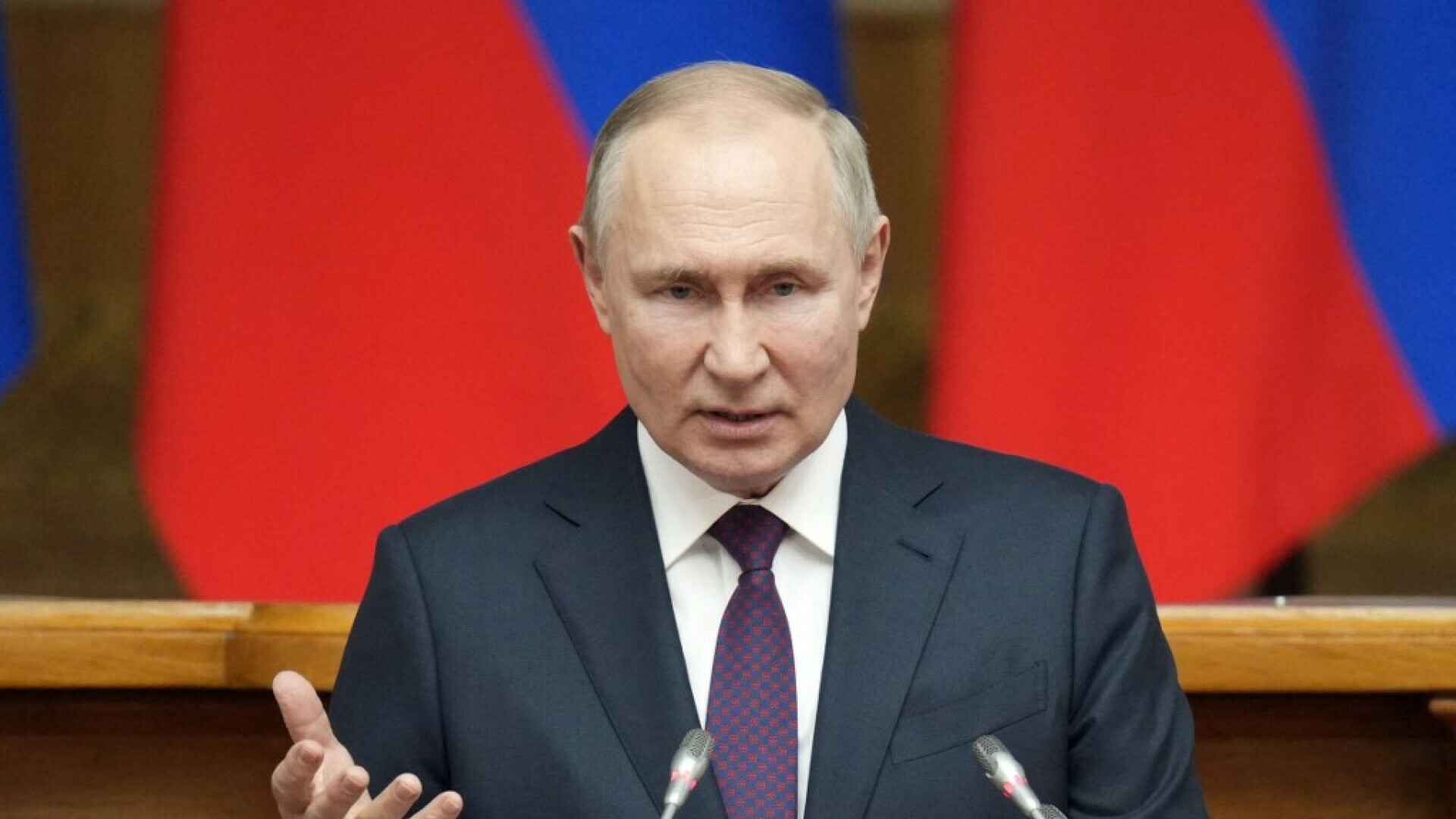 Putinov čelični stisak: Potpisao dekret kojim se uvodi doživotna robija za izdaju