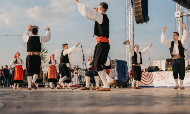 (FOTO) TISUĆE LJUDI SLILO SE U VUKOVARU: Pogledajte kako je bio na jedinstvenom hrvatskom festivalu nematerijalne kulturne baštine