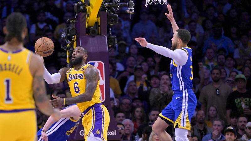 VIDEO 'Kralj' James Juri Potron: Tukao Curryja, Lakersi u finalu!