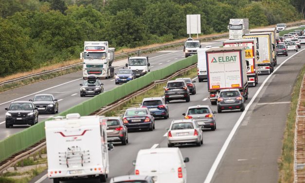 Kaos na zagrebačkoj obilaznici: Veliki zastoj zbog lančanog sudara i pokvarenog kamiona
