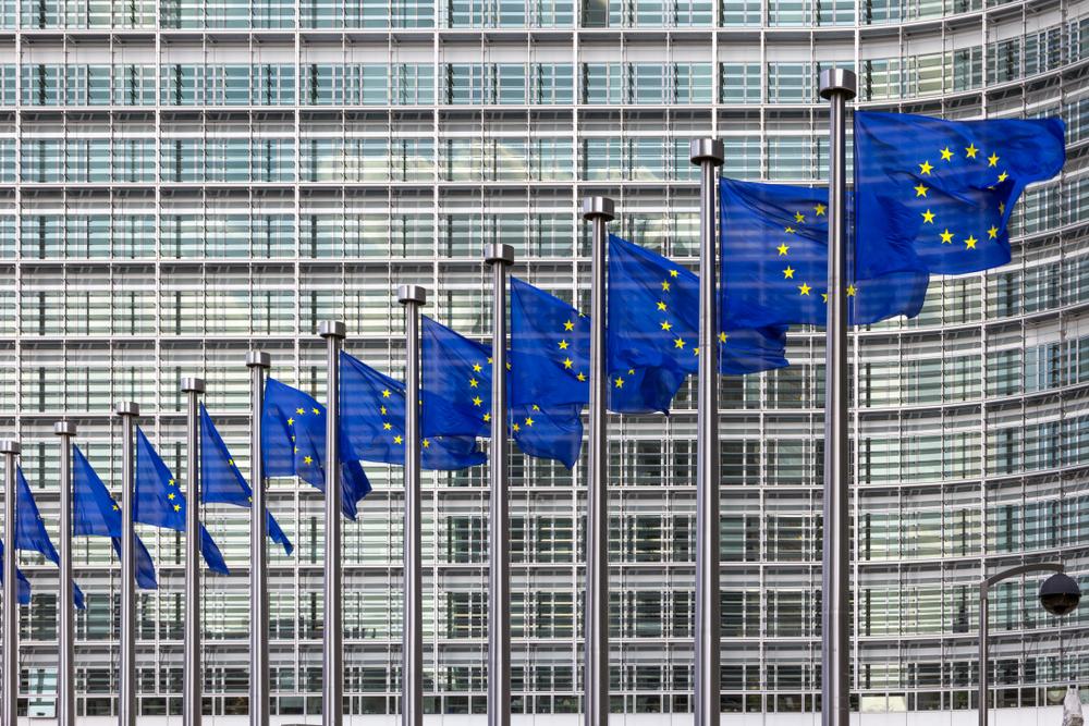 EK predlaže naplatu carine za robu manju od 150 eura