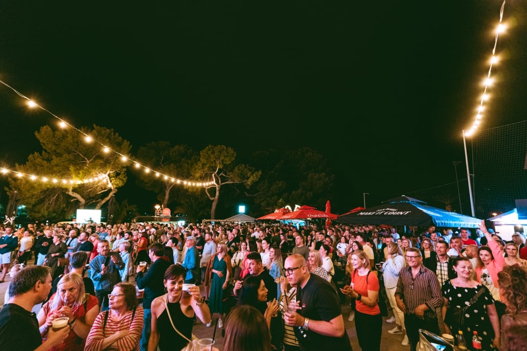 Babarol street food festival se vraća u Trogir, a večeras ga otvara Mjesni Odbor