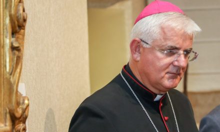 UZINIĆ GRCA U SUZAMA, 'MOLIM VAS, POMOZITE NAM!'  Nadbiskup se slomio pred novinarima, ovo je prekretnica: 'Pokrenuo sam potrebne istrage'