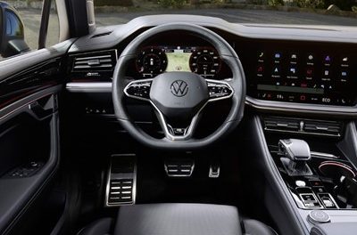 Volkswagen Touareg treće generacije doživio je “facelifting”, poboljšan je i digitalni kokpit