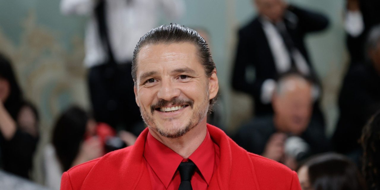 Pedro Pascal sinoć se pojavio na Met Gali u najvažnijoj i još uvijek nosivoj kombinaciji