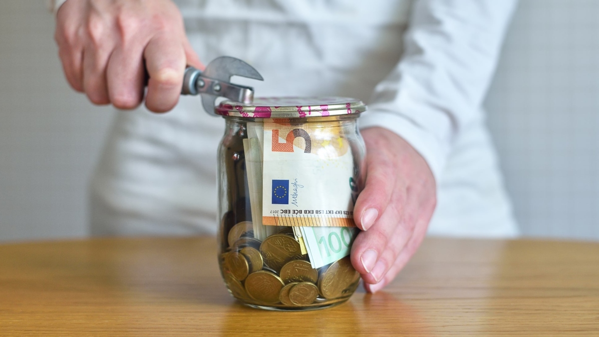 Europski štediše povlače sve više novca iz banaka tražeći bolju opciju za ušteđevinu