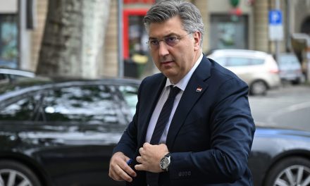 KRENULA LANČANA REAKCIJA, SVI TRAŽE VEĆE PLAĆE!  Plenković i ministri na sastanku sa sindikatima