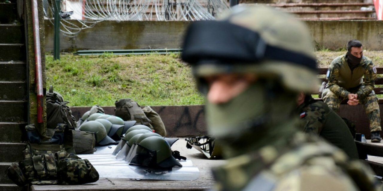NATO jača svoje mirovne snage na Kosovu nakon prošlih nemira: “Bit ćemo na oprezu”