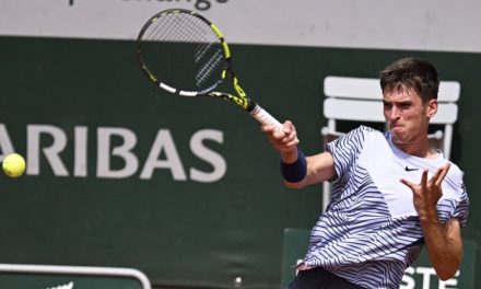 Dino Prižmić osvojio je juniorski Roland Garros.  Izgubio je jedan set na cijelom turniru