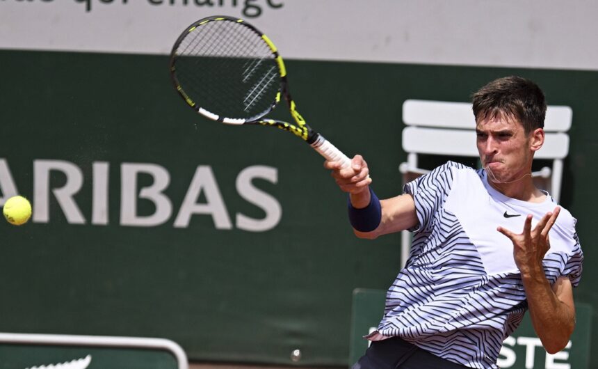 Dino Prižmić osvojio je juniorski Roland Garros.  Izgubio je jedan set na cijelom turniru