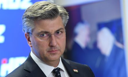 Plenković na predstavljanju javnog poziva za izgradnju i opremanje škola iz NPOO-a: Hoćete li komentirati Milanovića?