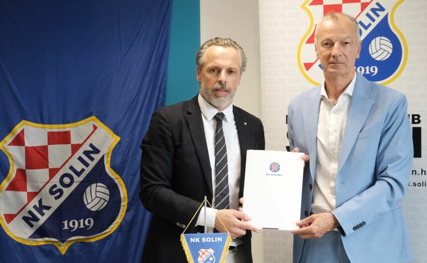 Hajduk širi svoju bazu u Dalmaciji.  Obnovljena je suradnja sa Solinom, a nazire se i sa Zmijavcima