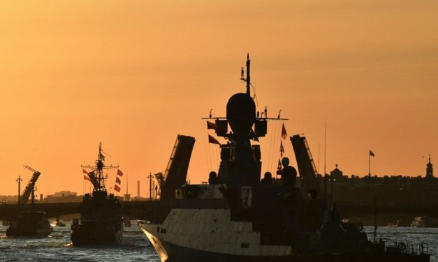 SAD tvrdi da bi Rusija mogla napasti civilne brodove u Crnom moru, Moskva to odbacuje