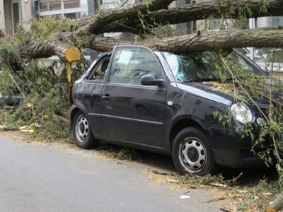 Ako vam je nevrijeme oštetio auto, a nemate osiguranje, možete se nadati samo mizernoj odšteti