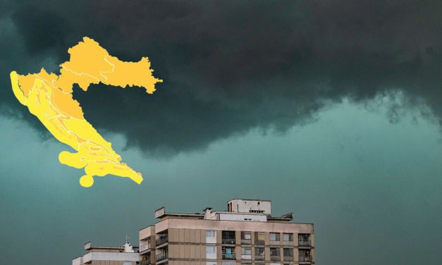 Velika oluja kreće se prema Hrvatskoj: Očekuju se grmljavina i pljuskovi, evo gdje će prvo doći.