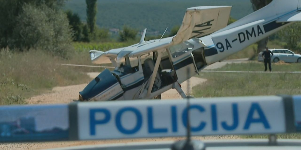 Objavljeni detalji nesreće u Sinju: Avion prisilno sletio na livadu i odbio se na makadam. “Vjerojatno je pilot to namjerno napravio”