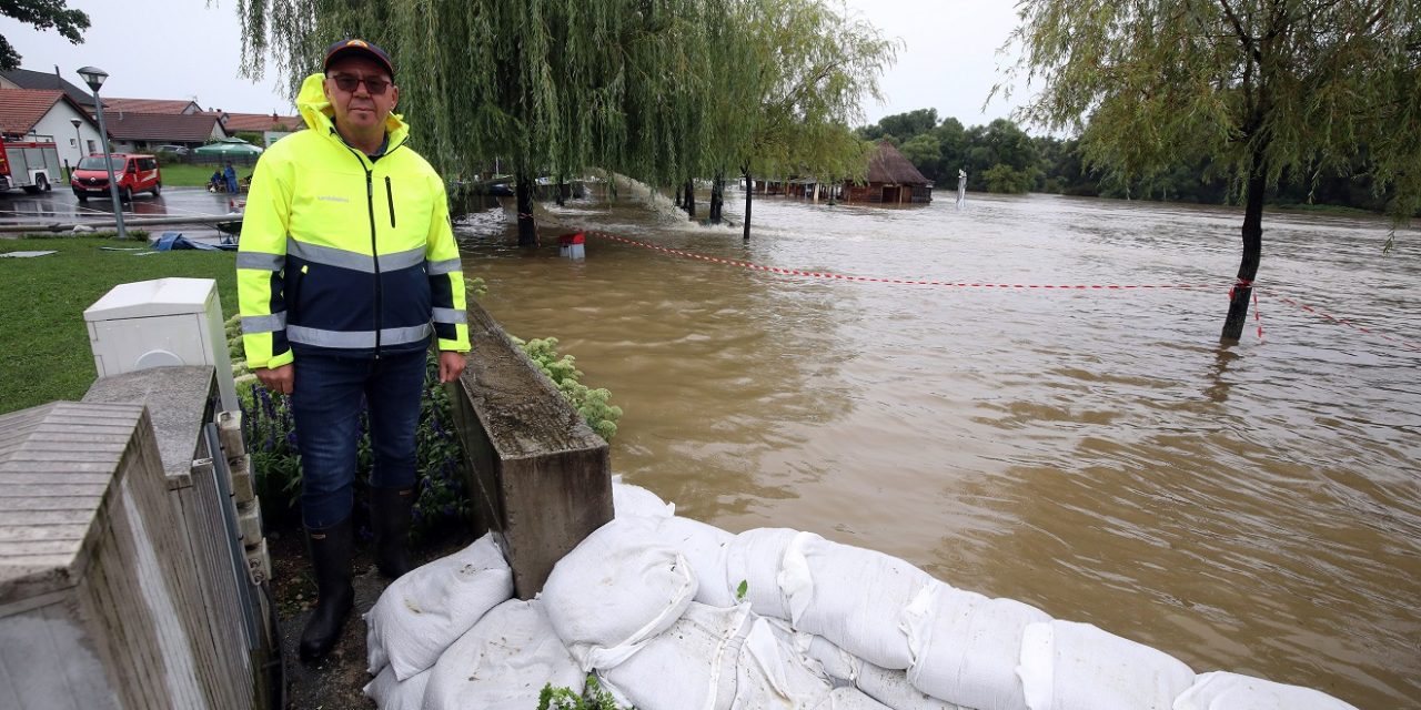 (FOTO) Drava prijeti selima, Mura raste: Evo kada se očekuje vrhunac vodenog vala i stabilizacija