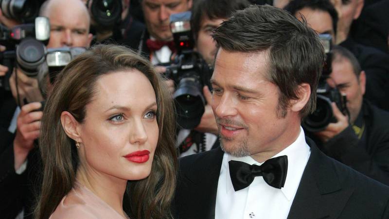 Angelina Jolie i Brad Pitt rastaju se od 2016. godine, a njoj se ne žuri: ‘Odugovlači zbog djece…’