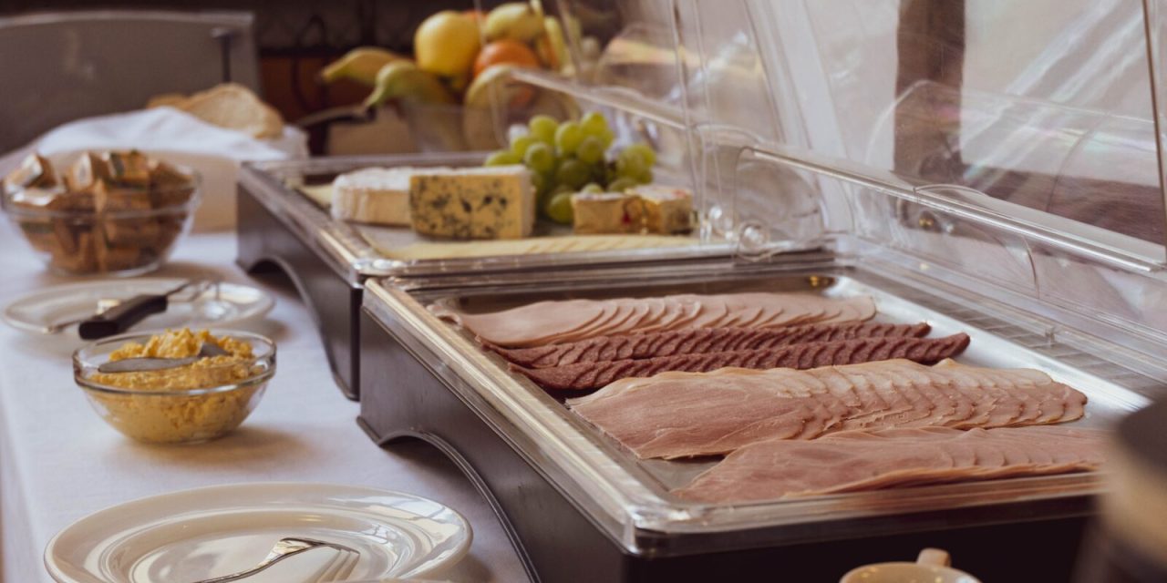 Vlasnik zadarskog restorana odlučio je svaki dan pokloniti višak hrane
