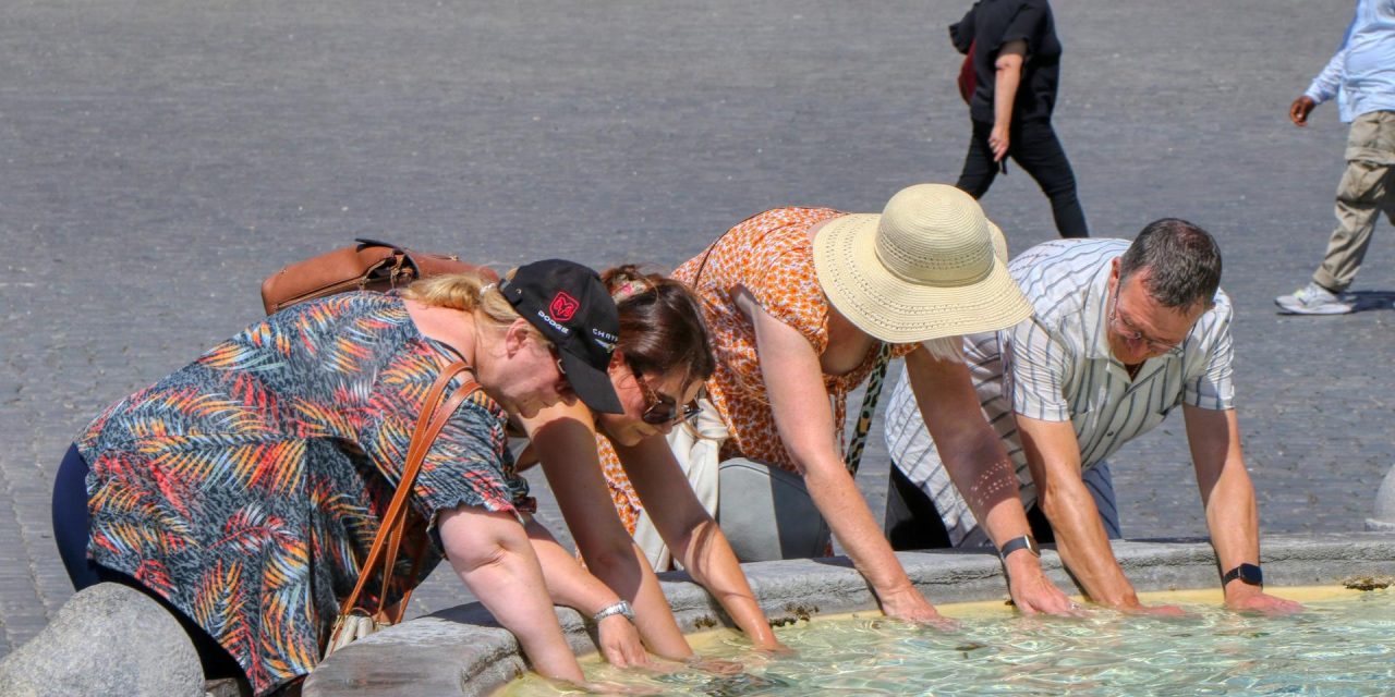 HNB: Prihodi od turizma ove će godine porasti najmanje 1,3 milijarde eura