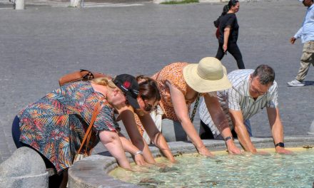 HNB: Prihodi od turizma ove će godine porasti najmanje 1,3 milijarde eura