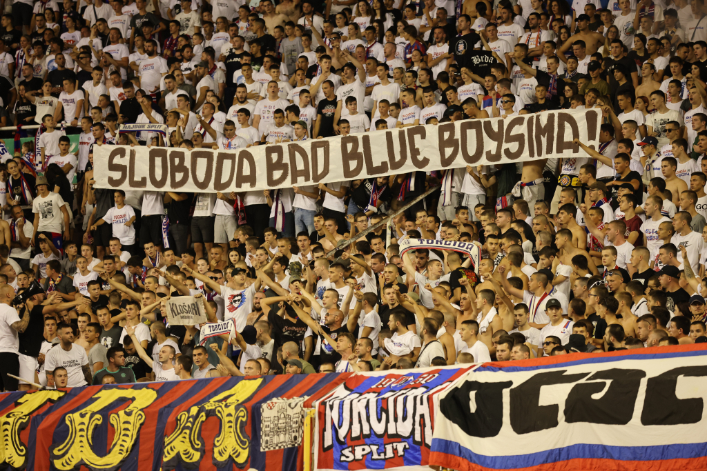 (FOTO) Torcida digla poruku za BBB, a stadion im zviždao i pjevao: ‘Gazi purgere’