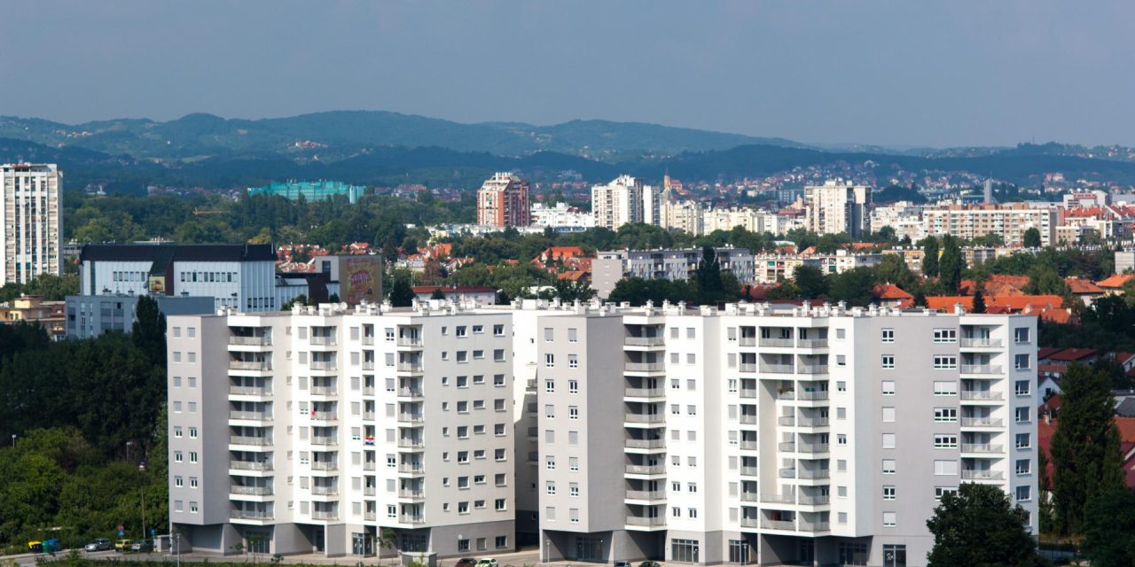 Prvi put ove godine zabilježen pad traženih cijena nekretnina